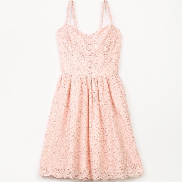 Aritzia Debutant Dress - Picture 2 of 6